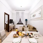 Family Ac Apartment Old Town Main Railway Station